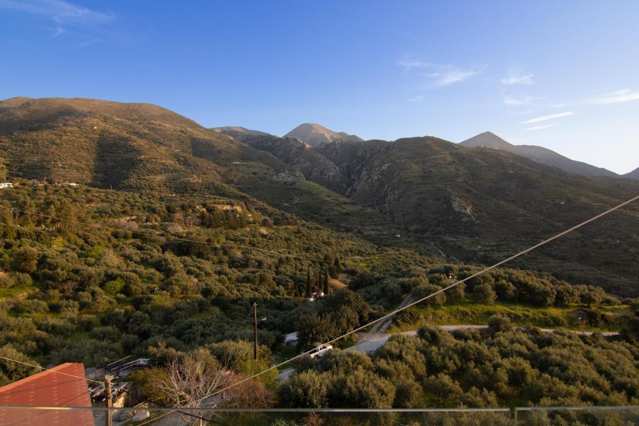 The Mountain House - Authentic Cretan Hideaway - Breathtaking And Nature Views Tourlotí Exteriör bild